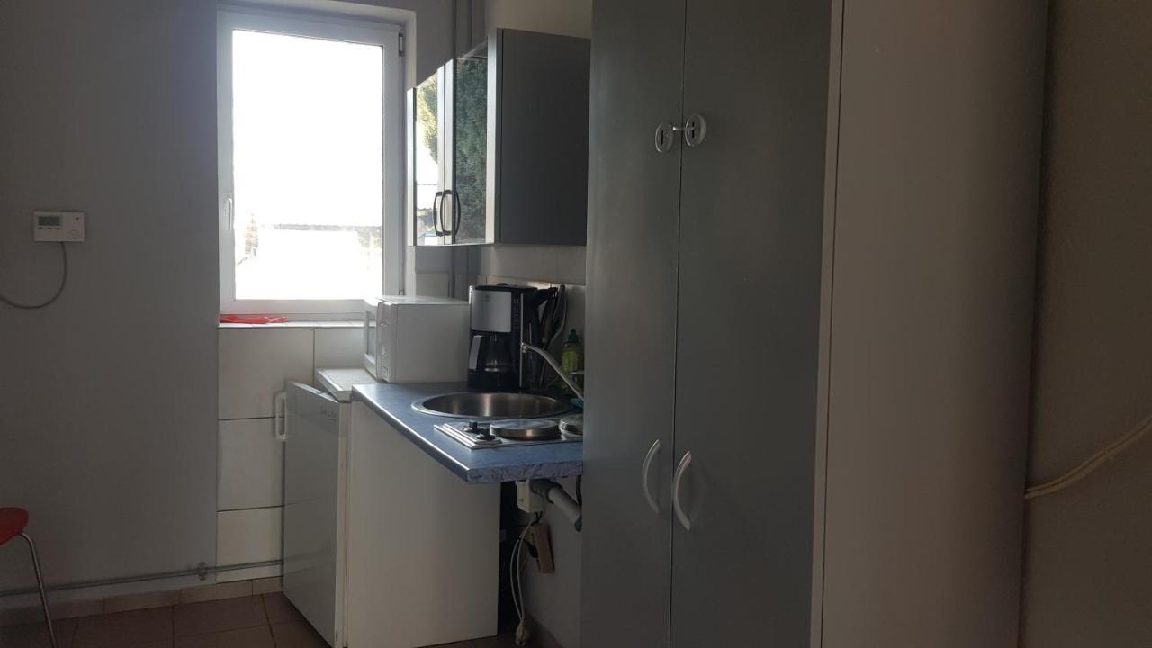 Baalberge Zimmervermietung Zahn מראה חיצוני תמונה